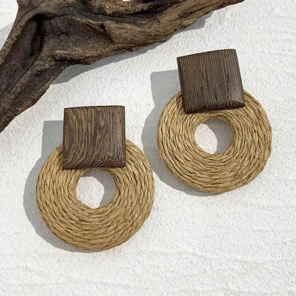 Boho Raffia Rattan Drop Earrings - Picture 1 of 6